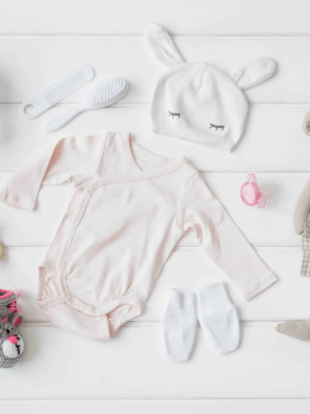 Best Organic Baby Clothes (20+ Top Brands)