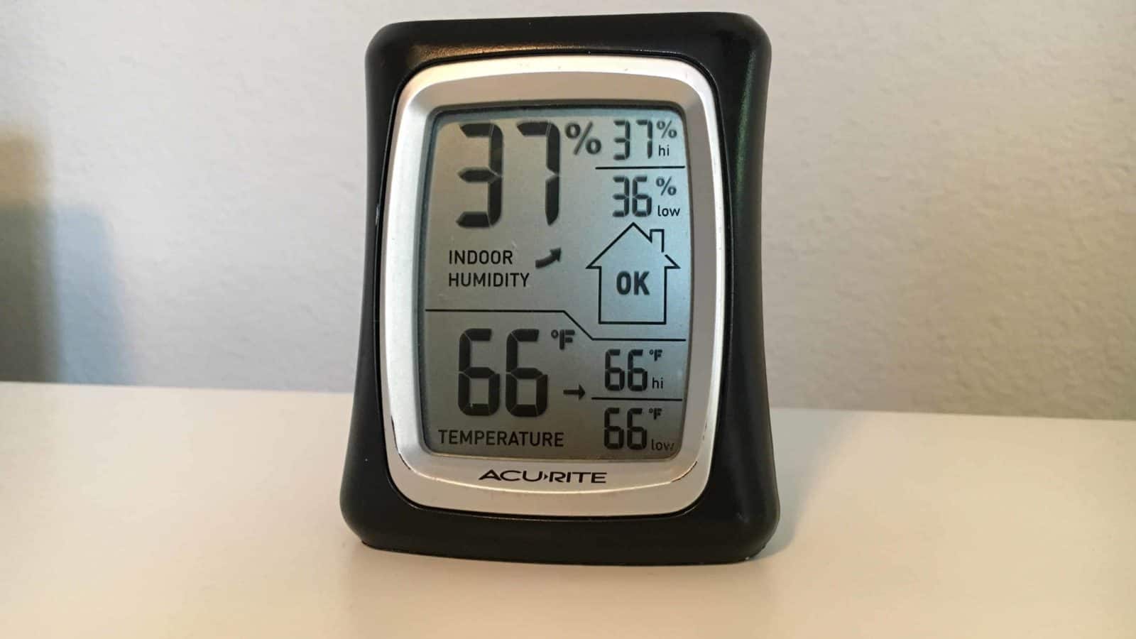 What is the safest room temperature for babies?